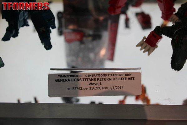 SDCC 2016   Generations Platinum Series And Titans Return Preview Night Display 028 (28 of 157)